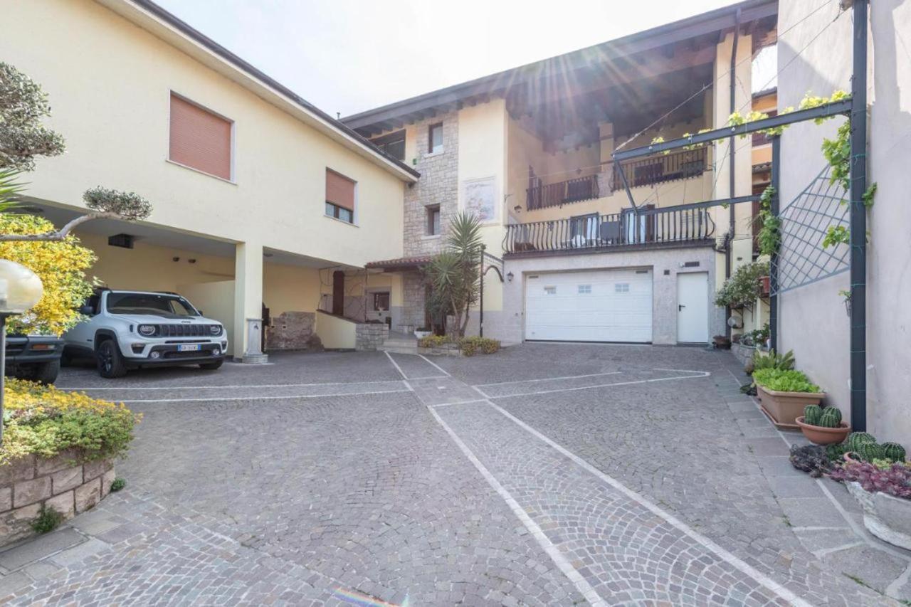 Casa Vacanze Baccolo Polpenazze del Garda Eksteriør billede
