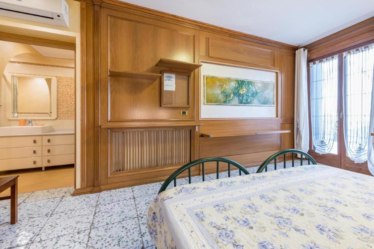 Casa Vacanze Baccolo Polpenazze del Garda Eksteriør billede