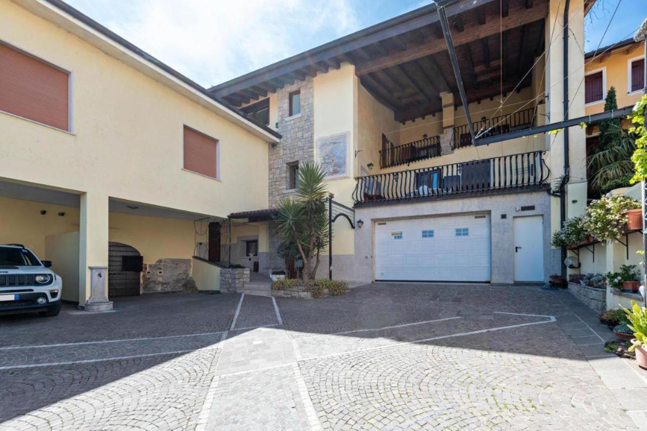Casa Vacanze Baccolo Polpenazze del Garda Eksteriør billede