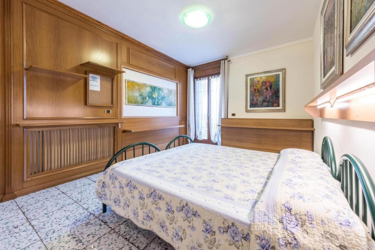 Casa Vacanze Baccolo Polpenazze del Garda Eksteriør billede