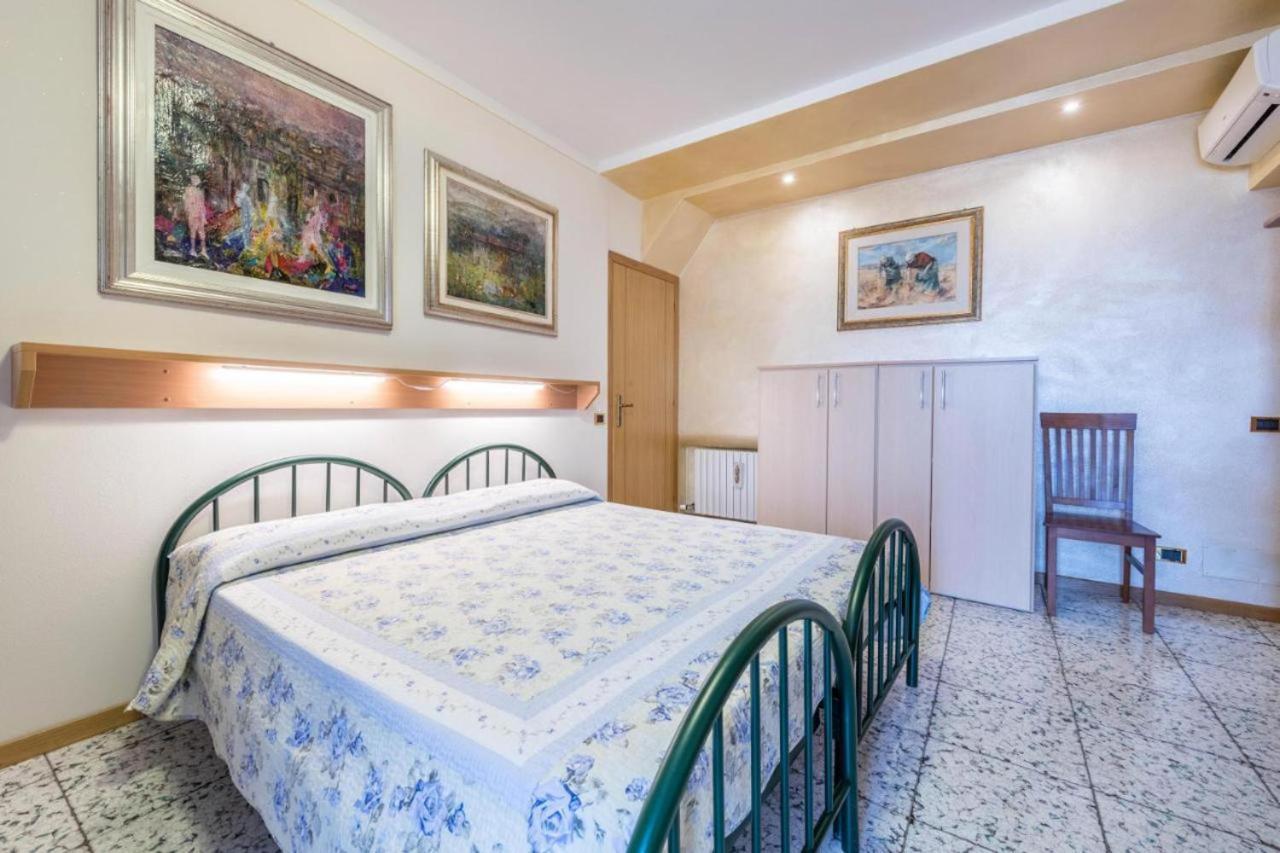 Casa Vacanze Baccolo Polpenazze del Garda Eksteriør billede