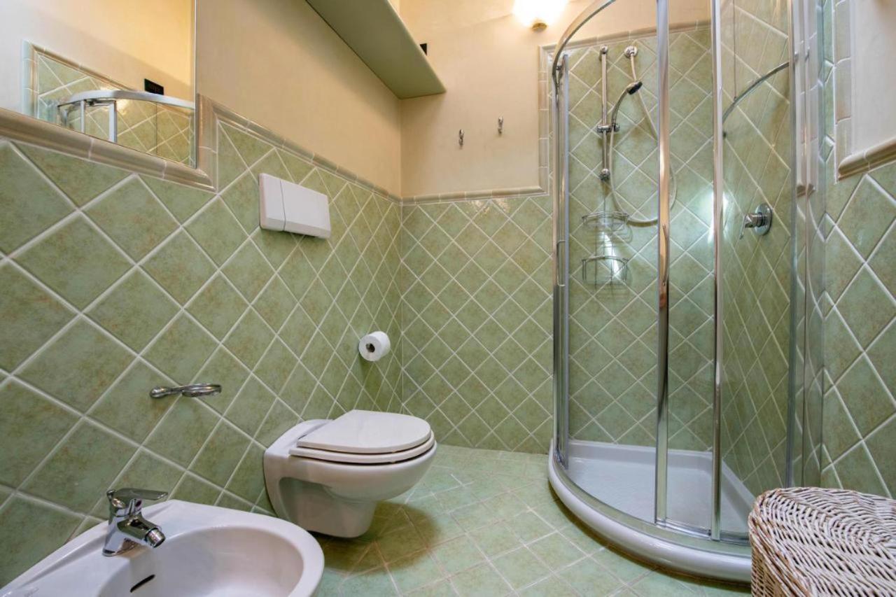 Casa Vacanze Baccolo Polpenazze del Garda Eksteriør billede
