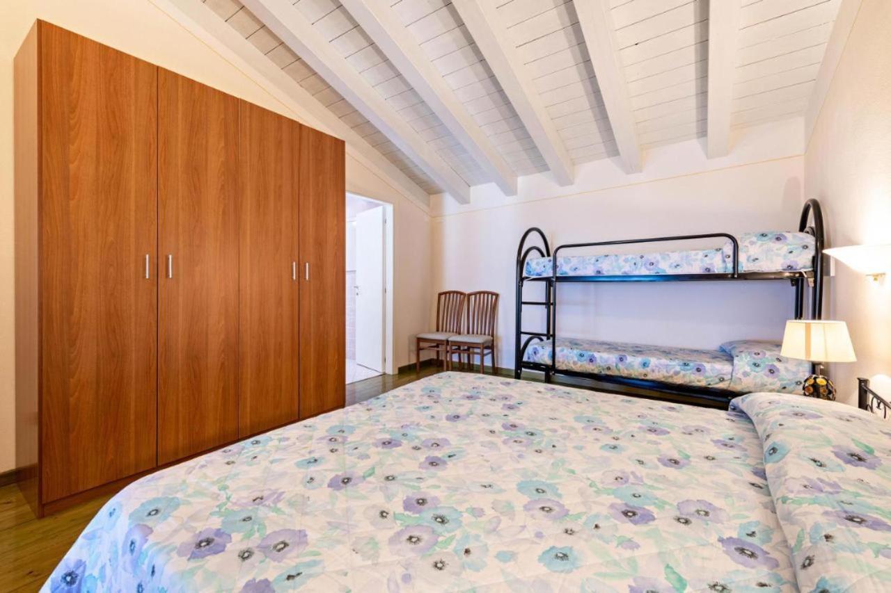 Casa Vacanze Baccolo Polpenazze del Garda Eksteriør billede